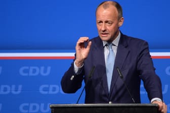 Friedrich Merz zu einem möglichen Scholz-Besuch in Kiew: "Er hätte längst dort sein sollen".