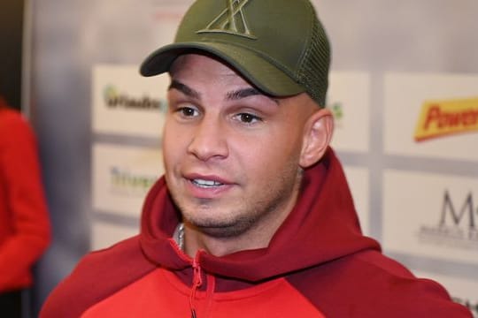 Der Sänger Pietro Lombardi kommt zum Prominentenspiel im Rahmen des Hallenfußballturniers "Schauinsland Reisen Cup".