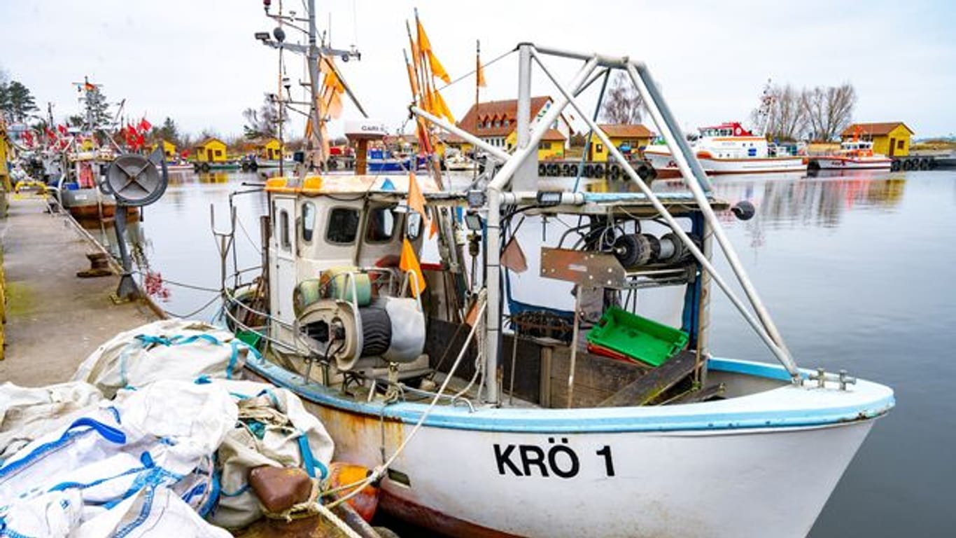 Fischer bleiben wegen Spritpreisen in den Häfen liegen