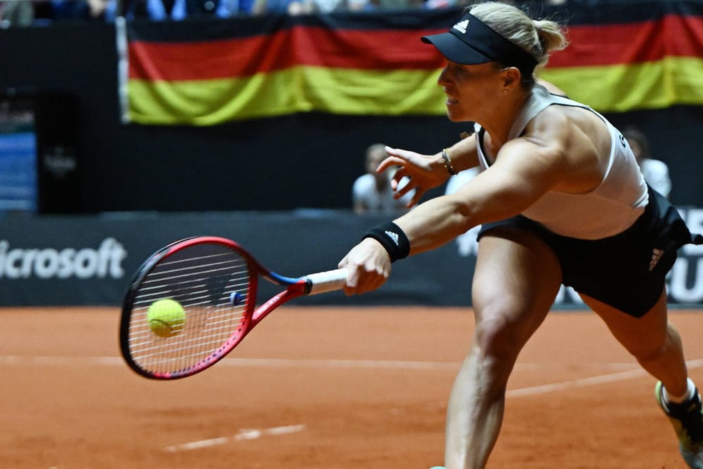 Nächste Niederlage für Angelique Kerber: Die deutsche Nummer eins verlor sowohl am Freitag als auch am Samstag ihr Einzelspiel beim Billie-Jean-King-Cup.