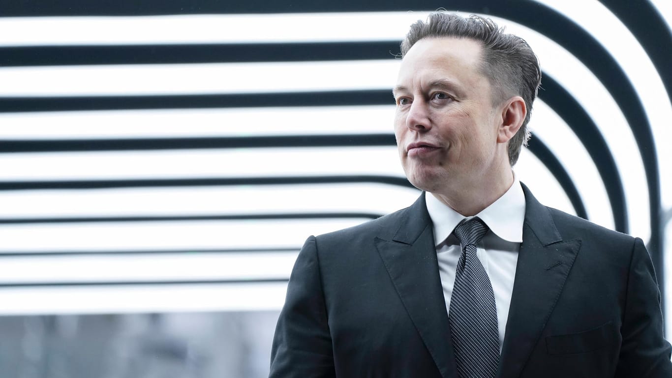 Elon Musk: Twitter versucht sich mit einer "Giftpille" gegen die Übernahme durch den Milliardär zu wehren