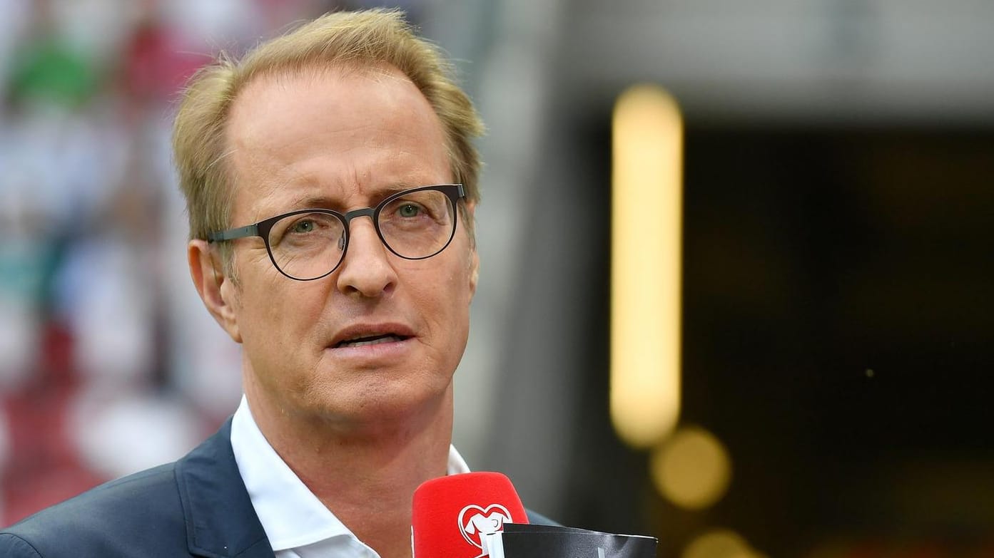 Florian König: Der "Doppelpass"-Moderator hat sich mit dem Coronavirus infiziert. Florian König: Der "Doppelpass"-Moderator hat sich mit dem Coronavirus infiziert.