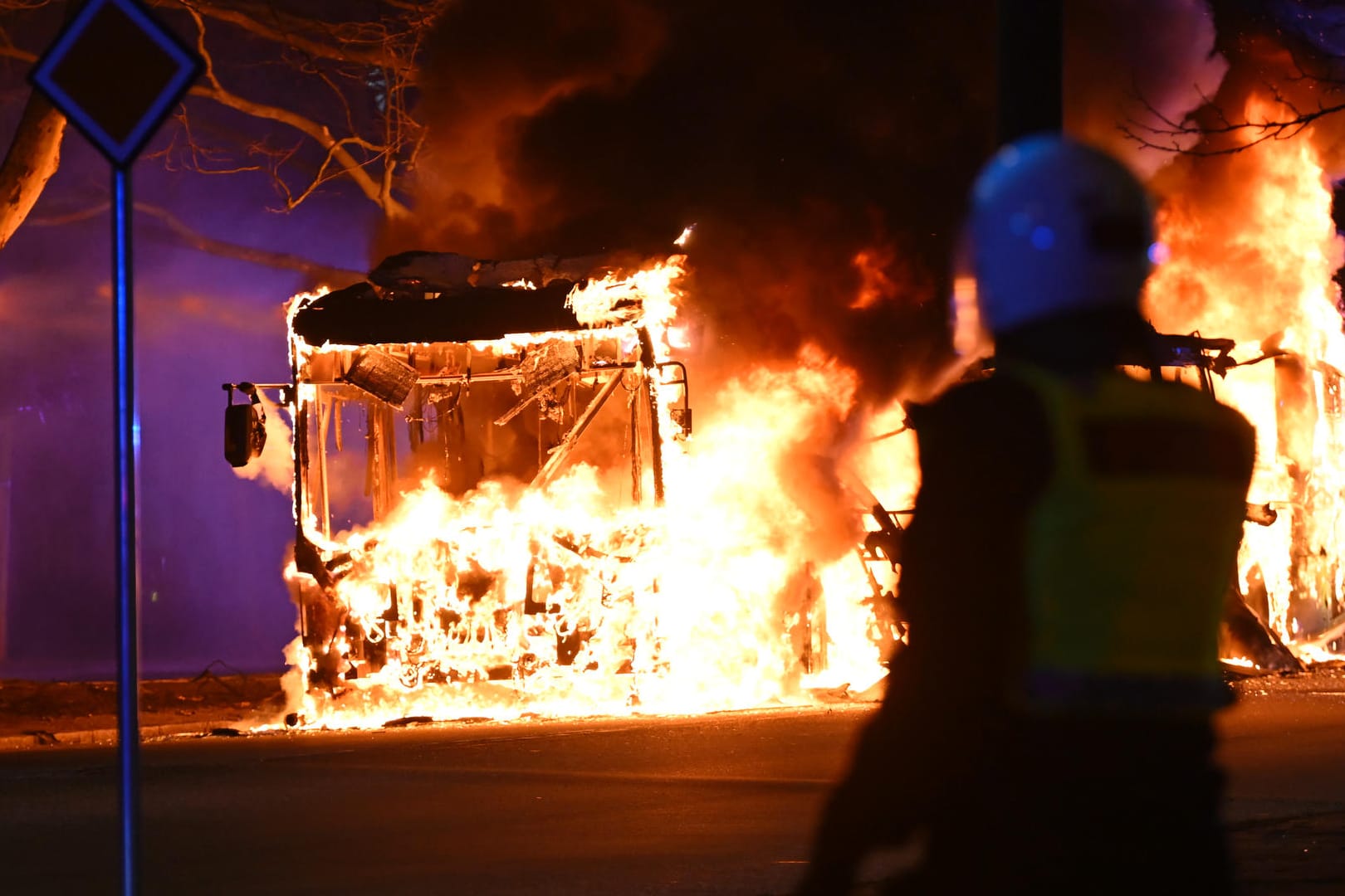 Malmö in Schweden: Nach der Genehmigung rechter Kundgebungen ist es erneut zu Krawallen gekommen.