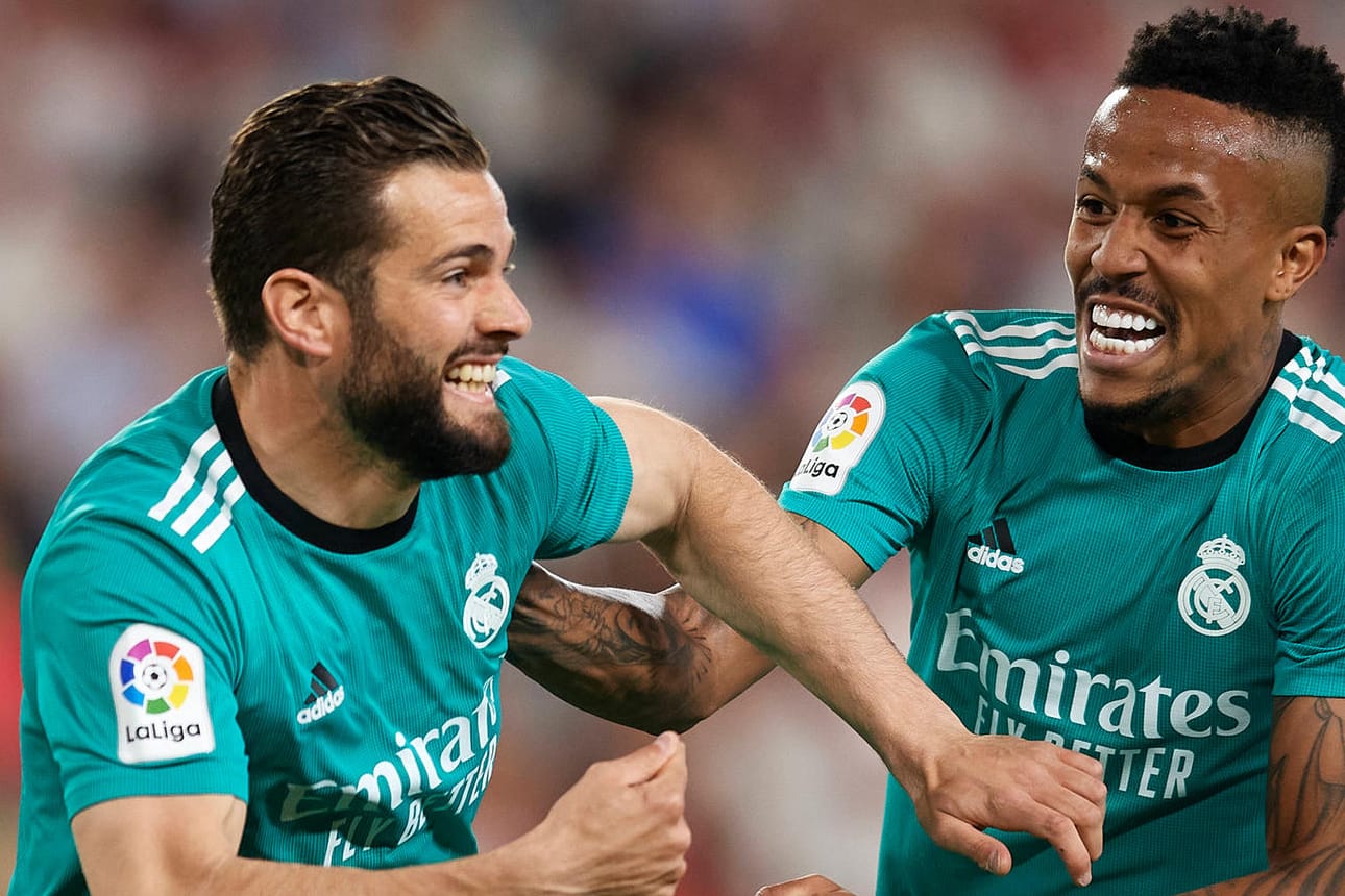 Nacho Fernandez (l.) feiert sein Tor zum 2:2: Die Madrilenen erlebten ein dramatisches Spiel.