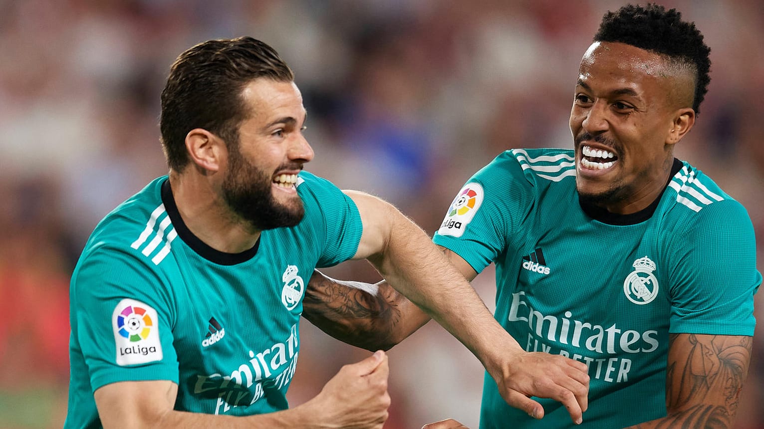 Nacho Fernandez (l.) feiert sein Tor zum 2:2: Die Madrilenen erlebten ein dramatisches Spiel.