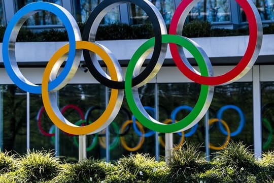 Das IOC will weiterhin keine russischen Funktionäre ausschließen.