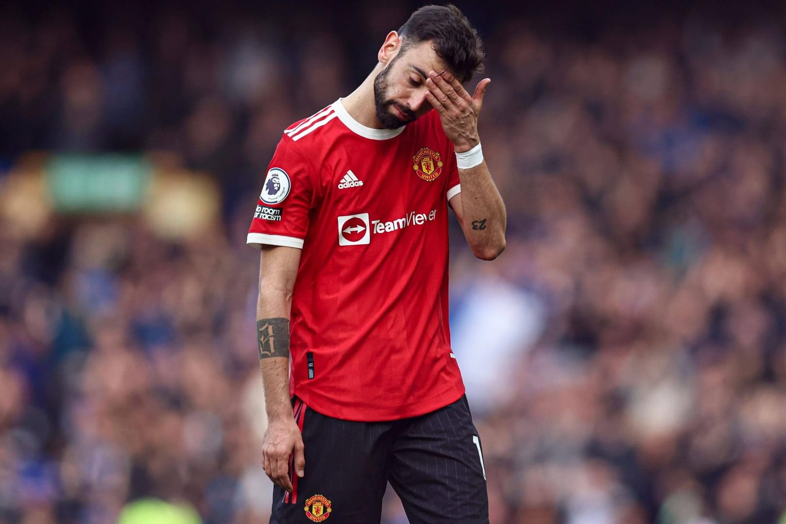 Bruno Fernandes: Der Mittelfeldspieler von Manchester United überstand einen Autounfall ohne Verletzungen.