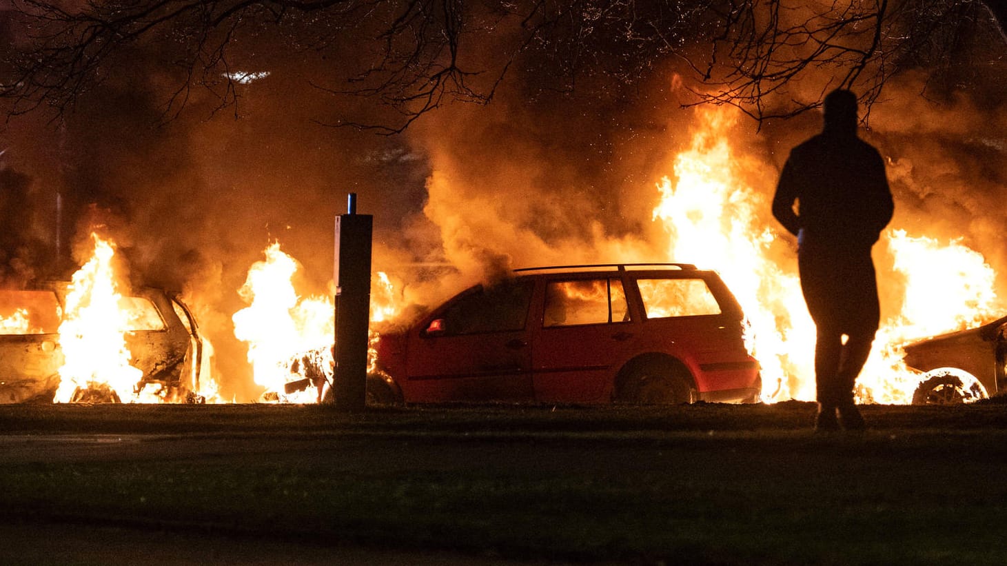 Brennende Autos in Malmö: In den vergangenen Tagen gab es heftige Krawalle in mehreren schwedischen Städten.