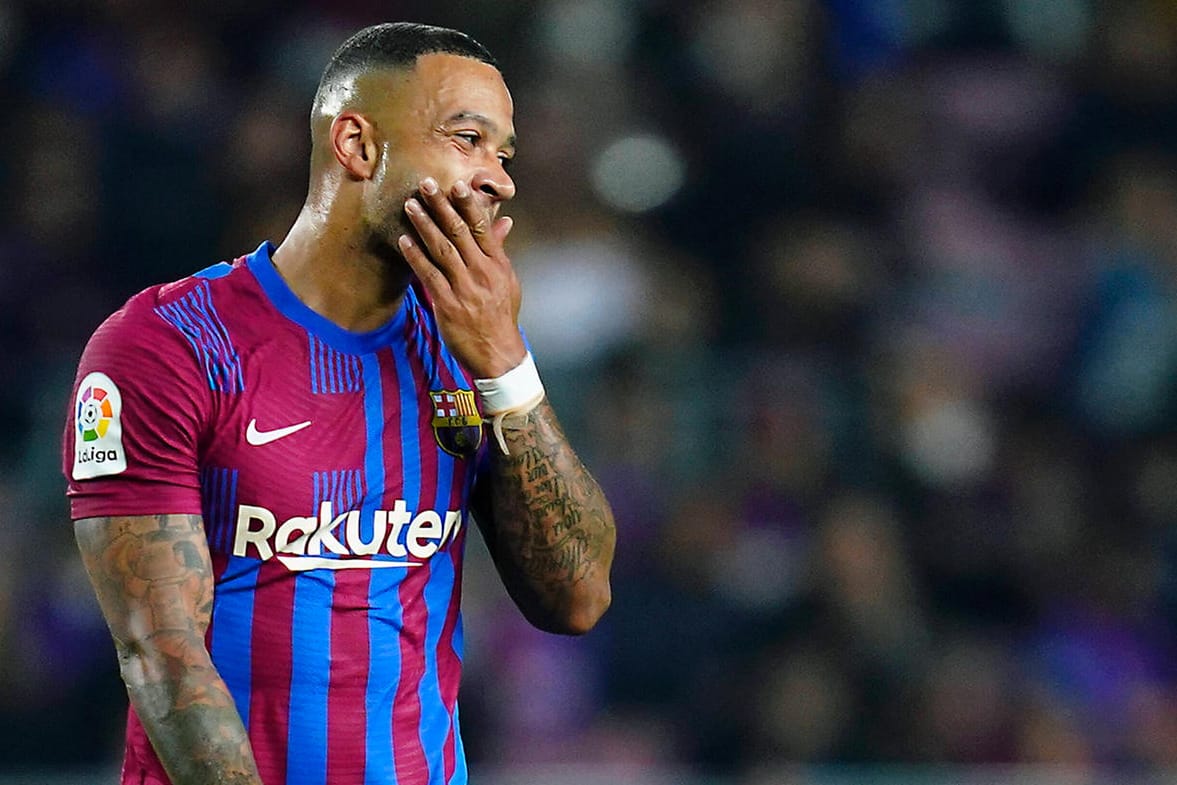 Memphis Depay verzieht das Gesicht: Der FC Barcelona enttäuschte gegen Kellerkind Cadiz.