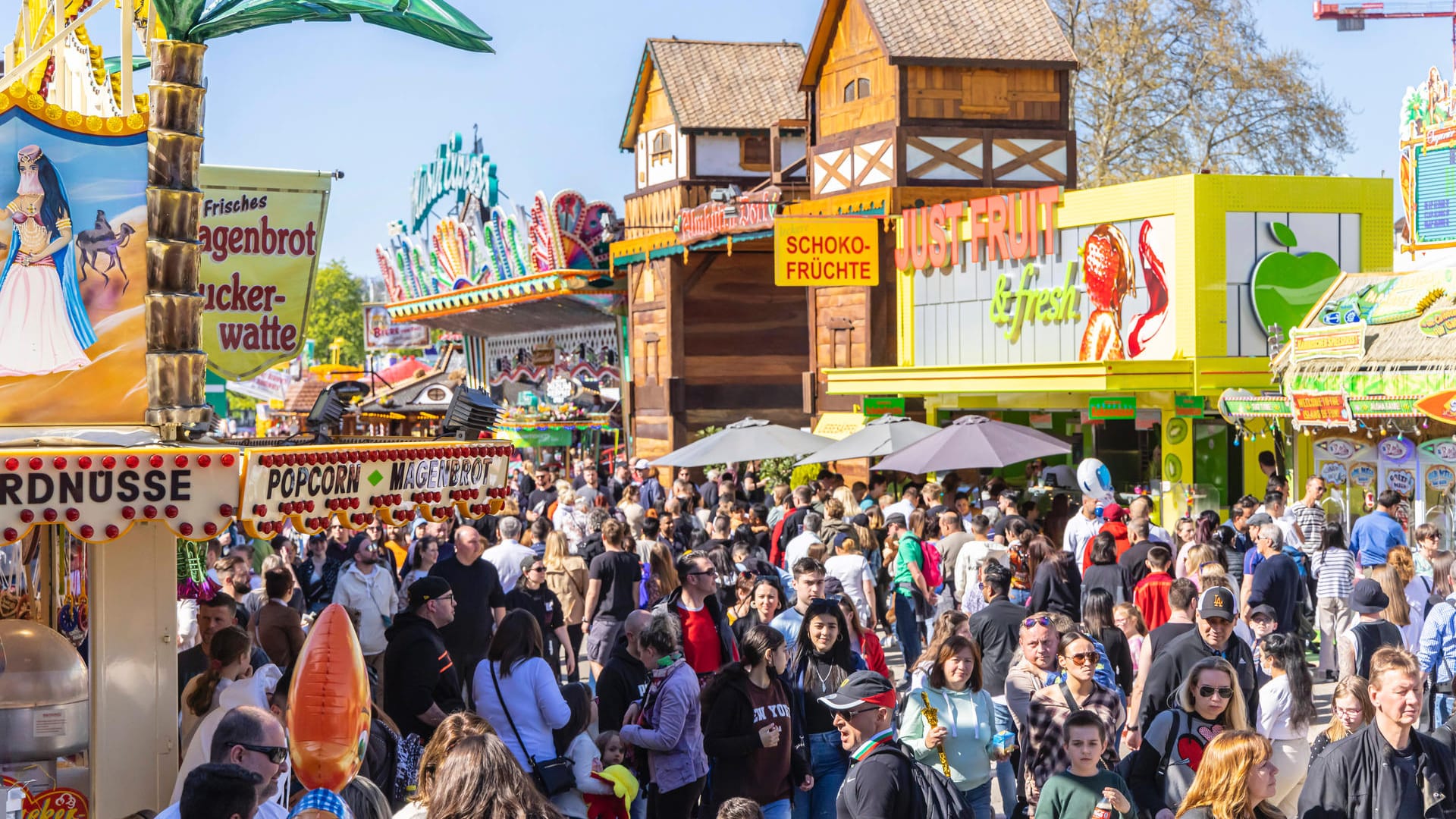 Gelungener Auftakt auf dem Cannstatter Wasen: Das Stuttgarter "Frühlingsfest light" lockt 200.000 Besucher am Osterwochenende.