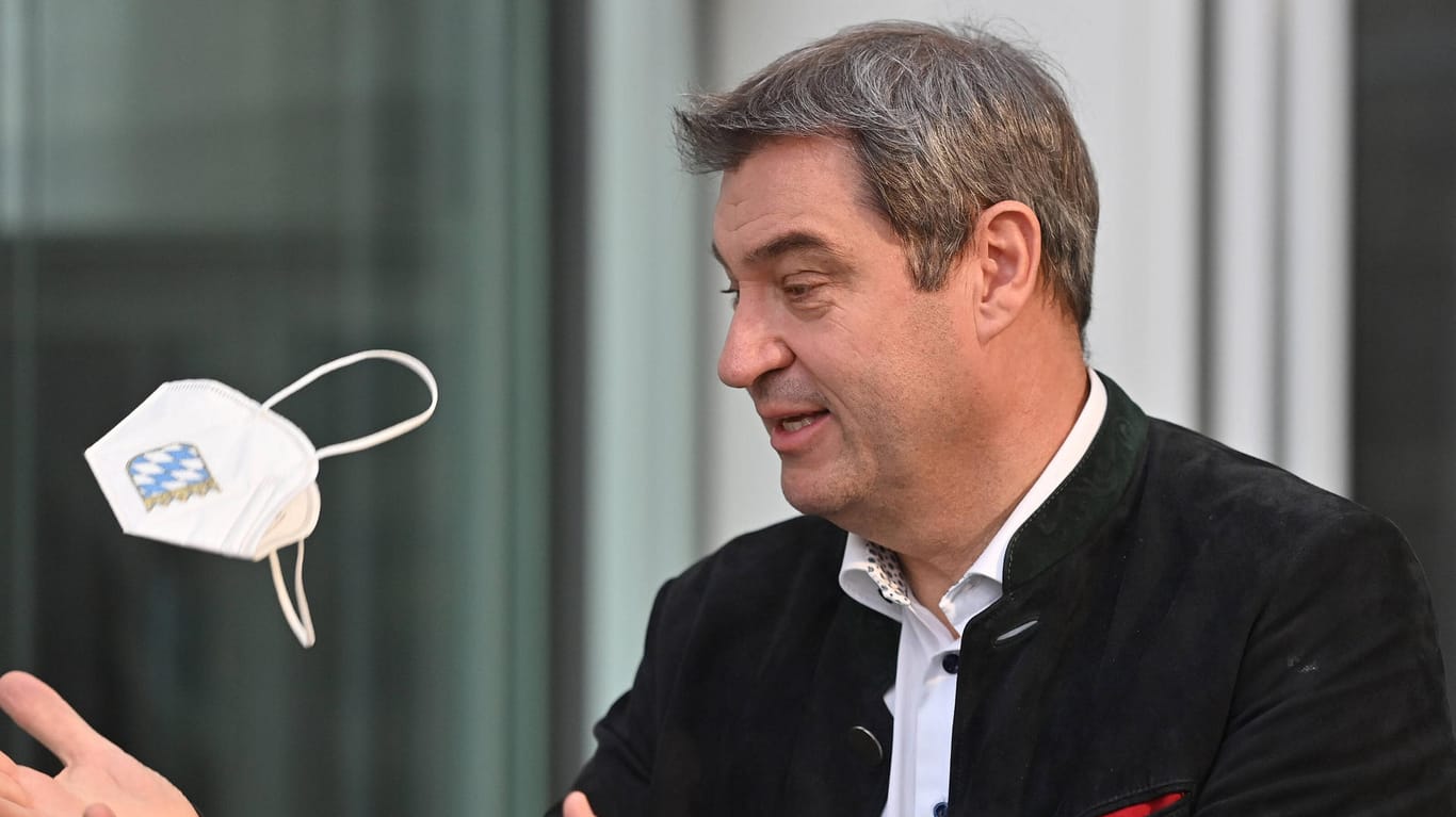 Markus Söder: Über einen geplatzten Maskendeal muss eventuell auch die Frau des bayrischen Ministerpräsidenten aussagen.
