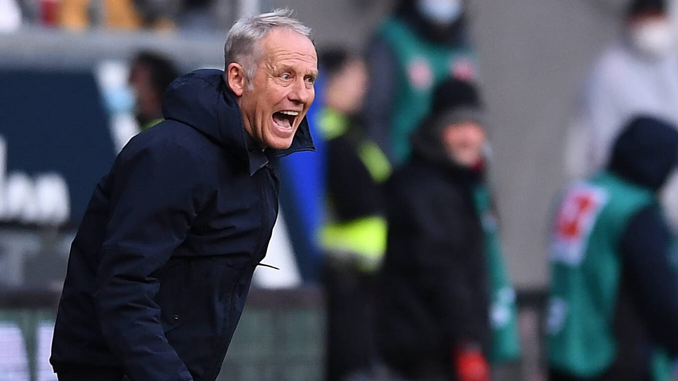 Christian Streich: Der Trainer war mit Freiburg schon beim DFB-Pokal-Halbfinale 2013 dabei. Christian Streich: Der Trainer war mit Freiburg schon beim DFB-Pokal-Halbfinale 2013 dabei.