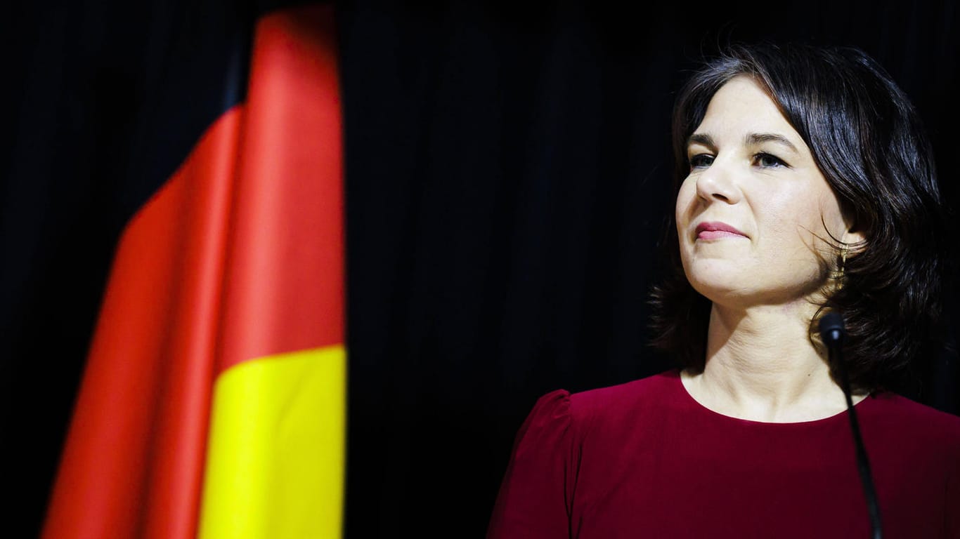 Annalena Baerbock: Die Außenministerin ist auf einer Reise nach Estland, Lettland und Litauen.