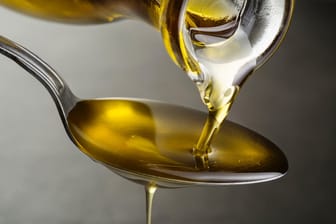 Olivenöl im Test: Nicht viele Produkte konnten bei der Untersuchung von "Öko-Test" überzeugen.