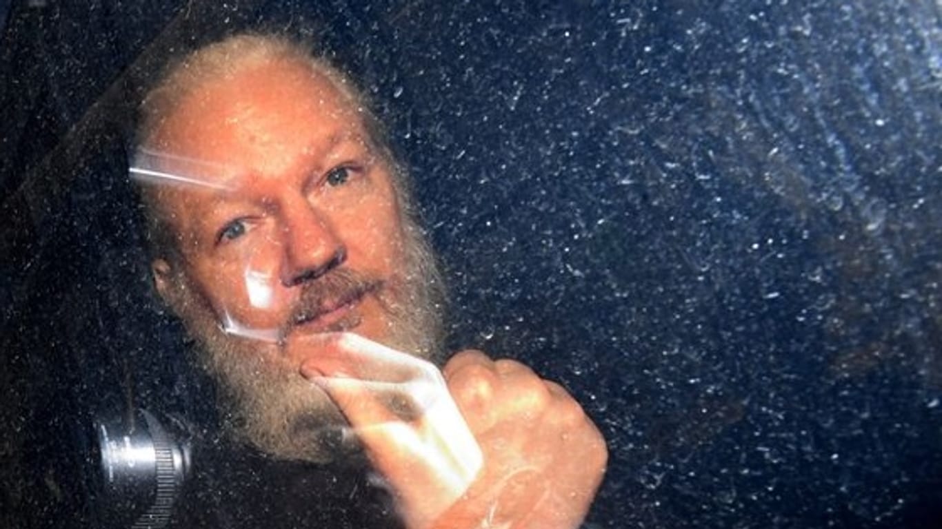 Julian Assange: Die USA wollen den 50-Jährigen unter anderem wegen der Veröffentlichung geheimer Dokumente vor Gericht stellen.
