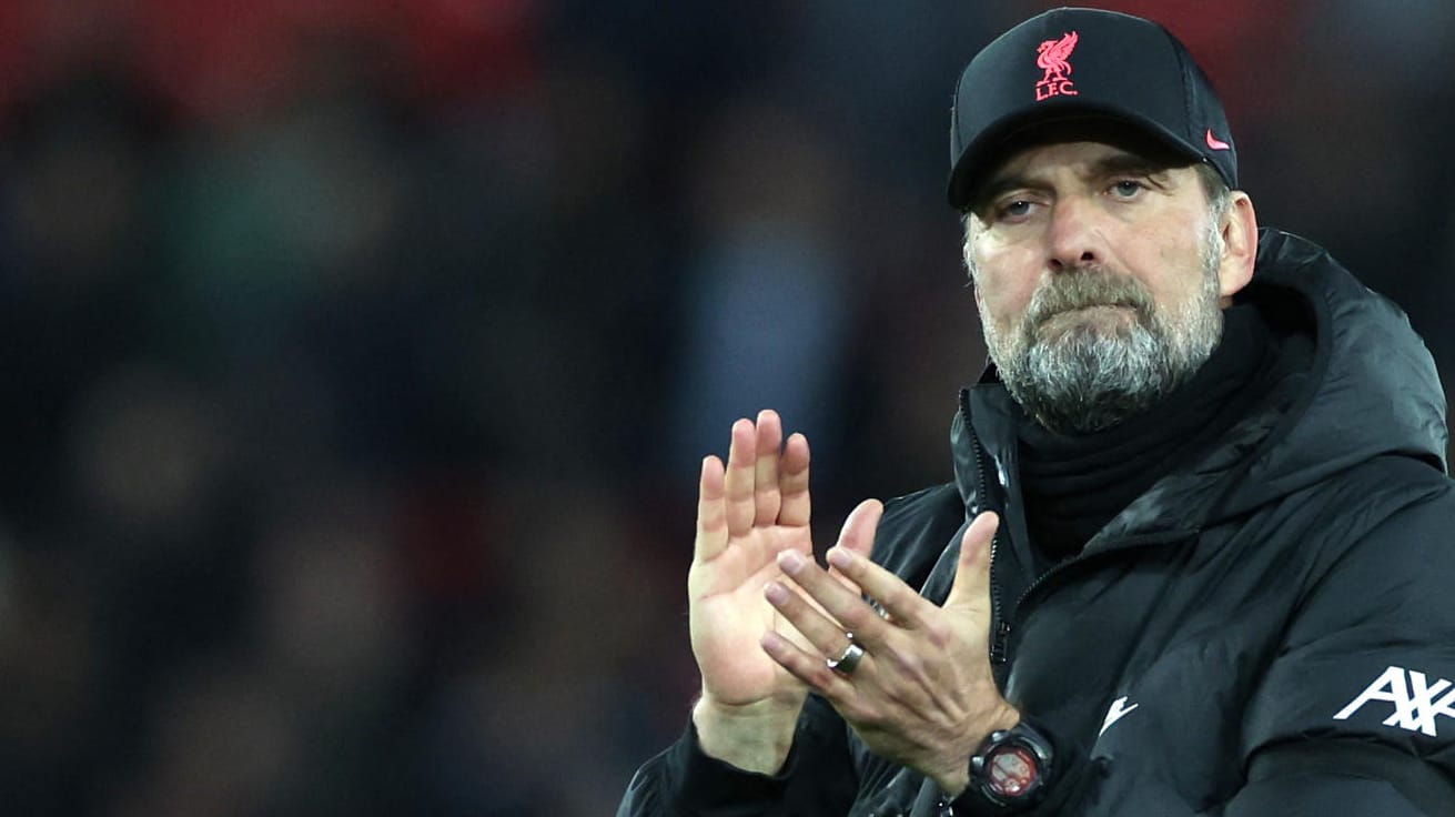 Jürgen Klopp: Liverpools Trainer applaudierte den "Reds"-Fans für ihren Umgang mit Cristiano Ronaldos Schicksalsschlag. Jürgen Klopp: Liverpools Trainer applaudierte den "Reds"-Fans für ihren Umgang mit Cristiano Ronaldos Schicksalsschlag.