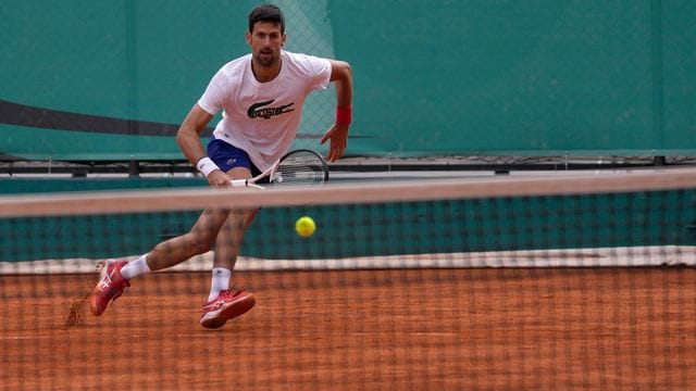 "Wenn sich die Politik in den Sport einmischt, ist das Ergebnis nicht gut", sagt Novak Djokovic. "Wenn sich die Politik in den Sport einmischt, ist das Ergebnis nicht gut", sagt Novak Djokovic.