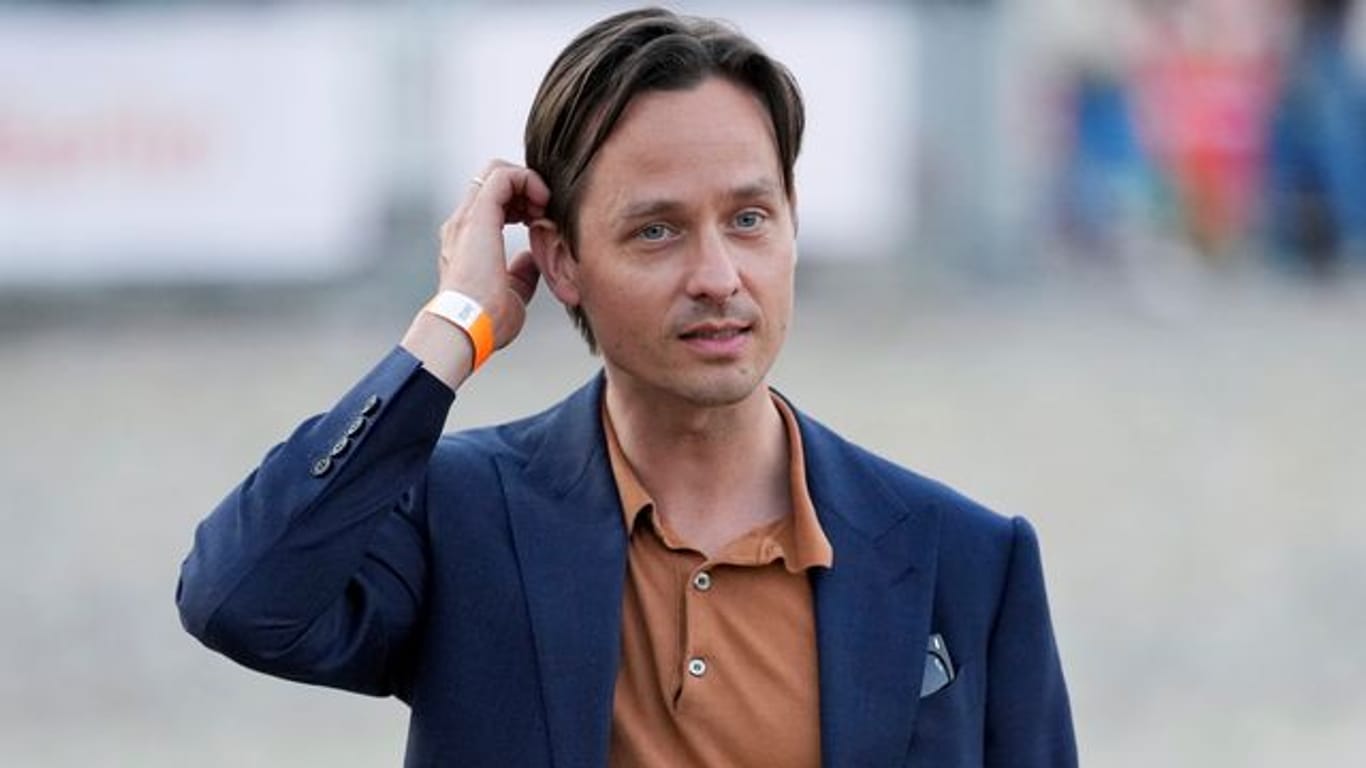 Düstere Songs von Tom Schilling.