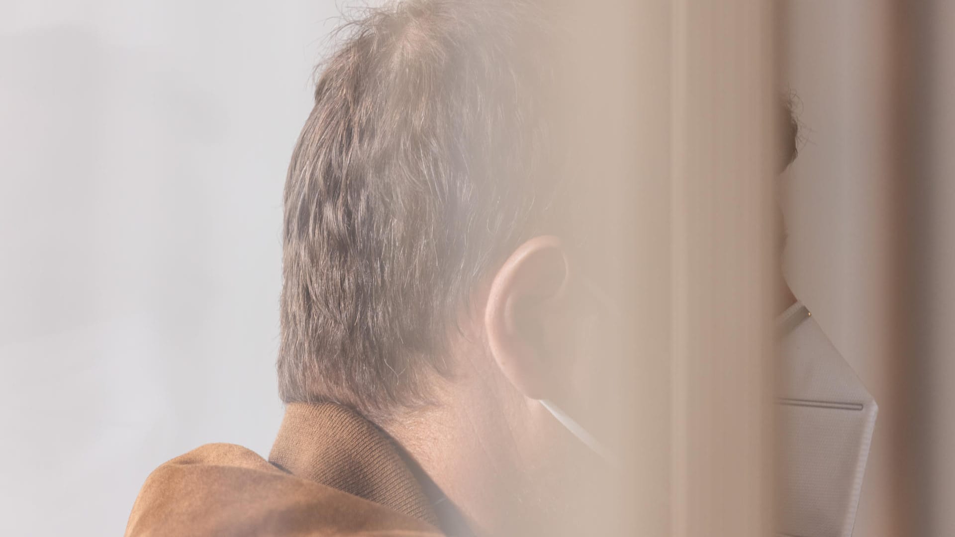 Der Angeklagte im Gerichtssaal: Er wird in Zukunft keine Nutztiere mehr halten dürfen. Der Angeklagte im Gerichtssaal: Er wird in Zukunft keine Nutztiere mehr halten dürfen.
