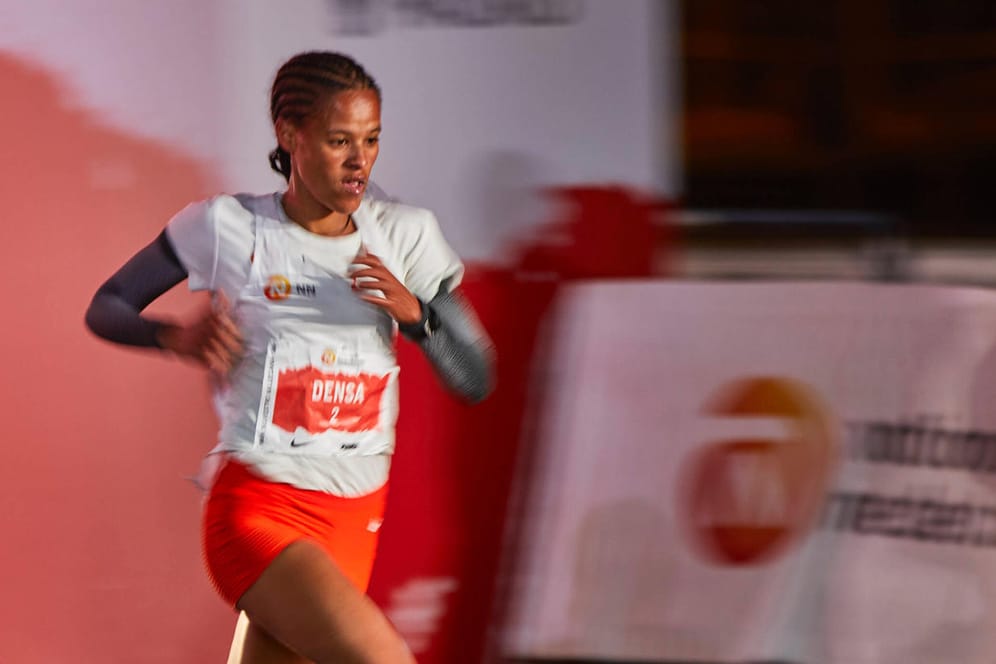 Die Äthiopierin Yalemzerf Yehualaw ist eine Favoritin (Archivbild): Sie ist Weltrekordinhaberin im 10-Kilometer-Straßenlauf.