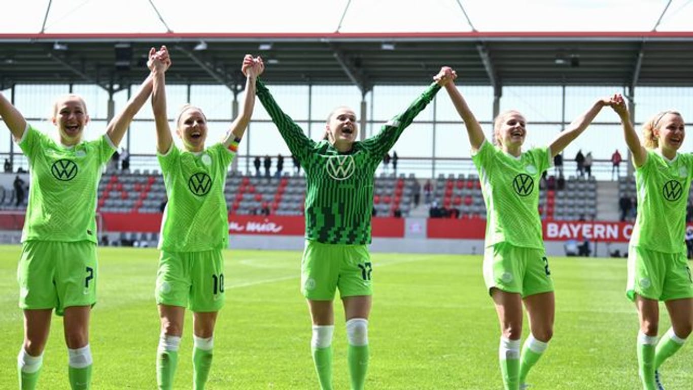 Freuen sich auf die große Kulisse beim FC Barcelona: Wolfsburgs Spielerinnen.