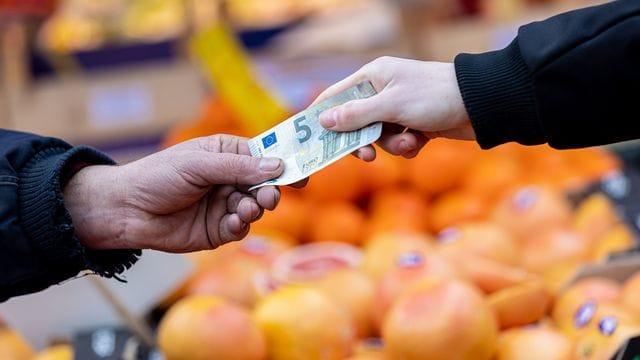 Die Lebensmittelpreise steigen deutlich. Die Lebensmittelpreise steigen deutlich.