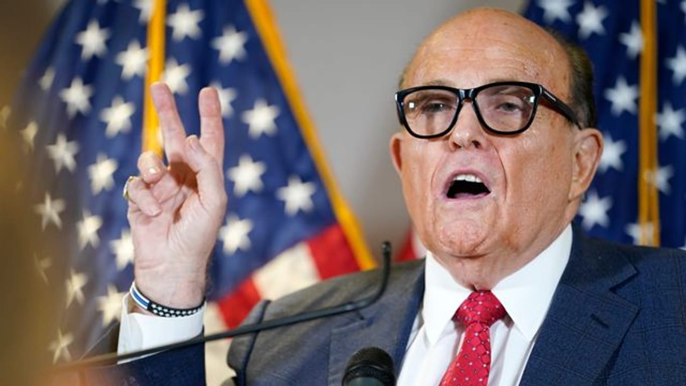 Rudy Giuliani sorgte bei "The Masked Singer" für Ärger.