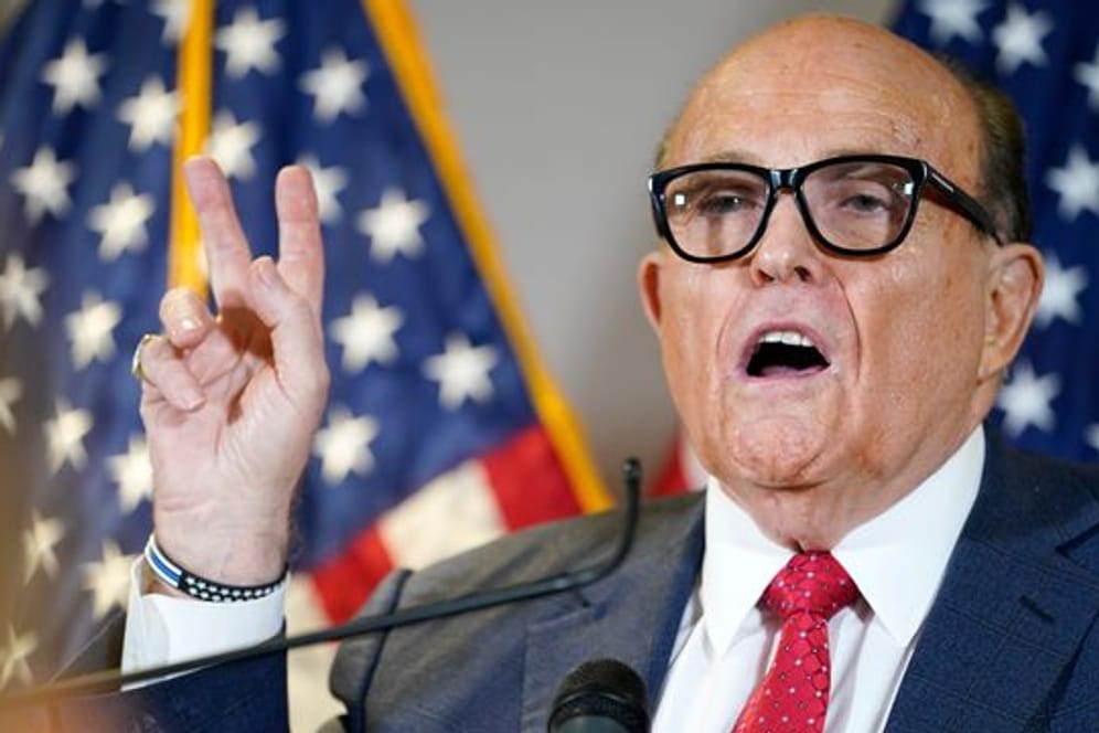 Rudy Giuliani sorgte bei "The Masked Singer" für Ärger.