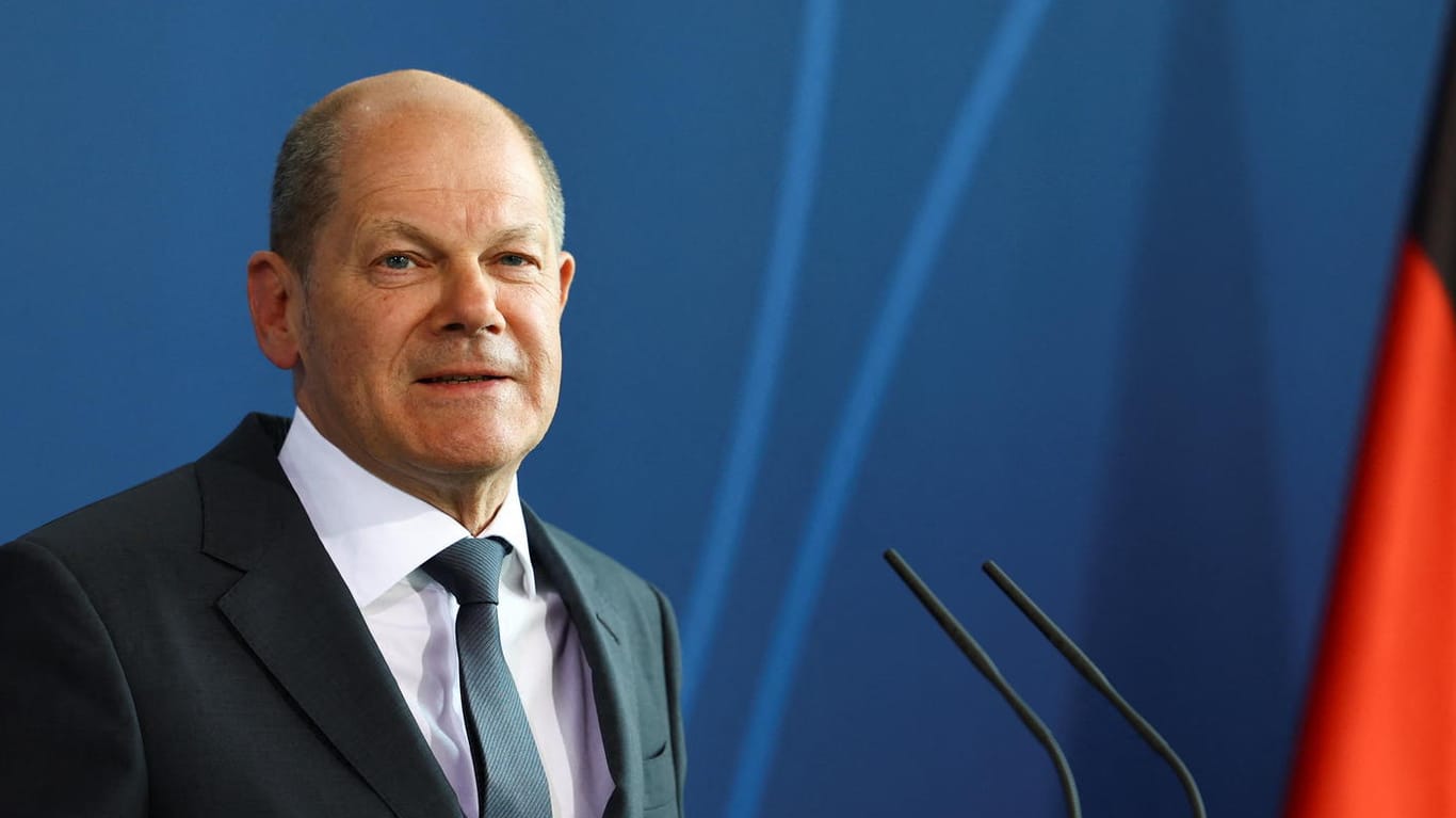 Bundeskanzler Olaf Scholz bei einem Pressestatement (Archivbild): Die Union verlangt eine Entscheidung über schwere Waffen in den kommenden Tagen.