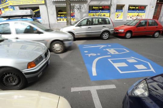 Wer haftet bei einem Unfall in einer Spielstraße? Damit musste sich das Landgericht Saarbrücken auseinandersetzen.