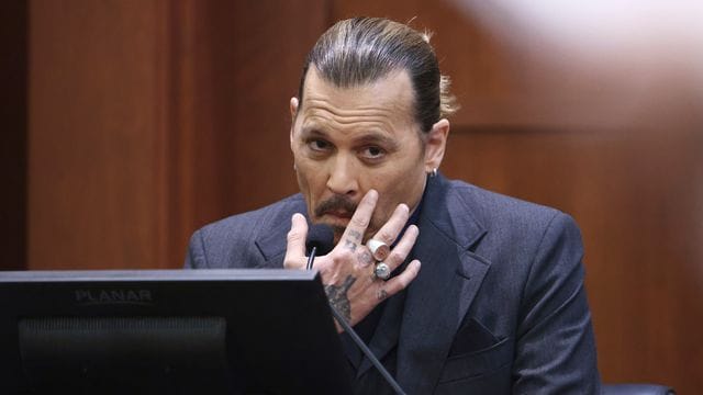 Schlimmste Beleidigungen: Depp räumte im Kreuzverhör eigenes Fehlverhalten ein.