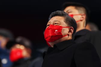 Vertritt weiterhin strenge Maßnahmen: Für Präsident Xi geht es in diesem politisches Jahr um seine Wiederbestätigung – bei der Corona-Politik riskiert er daher keine Experimente.