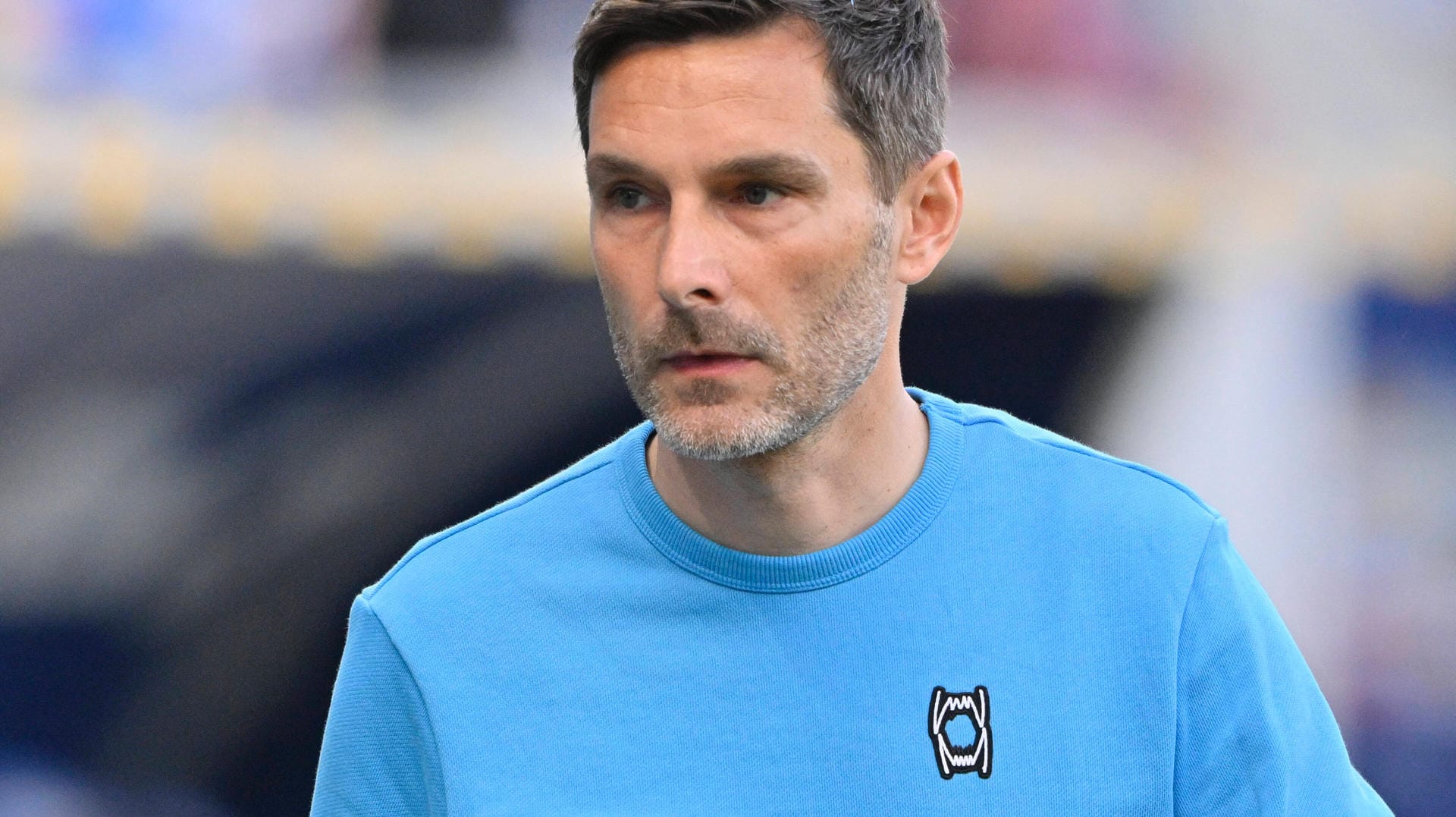 Stefan Leitl: Der Trainer der SpVgg Greuther Fuerth muss mit seiner Mannschaft den Gang in die zweite Liga antreten. Ob er bleibt, ist unklar. Stefan Leitl: Der Trainer der SpVgg Greuther Fuerth muss mit seiner Mannschaft den Gang in die zweite Liga antreten. Ob er bleibt, ist unklar.