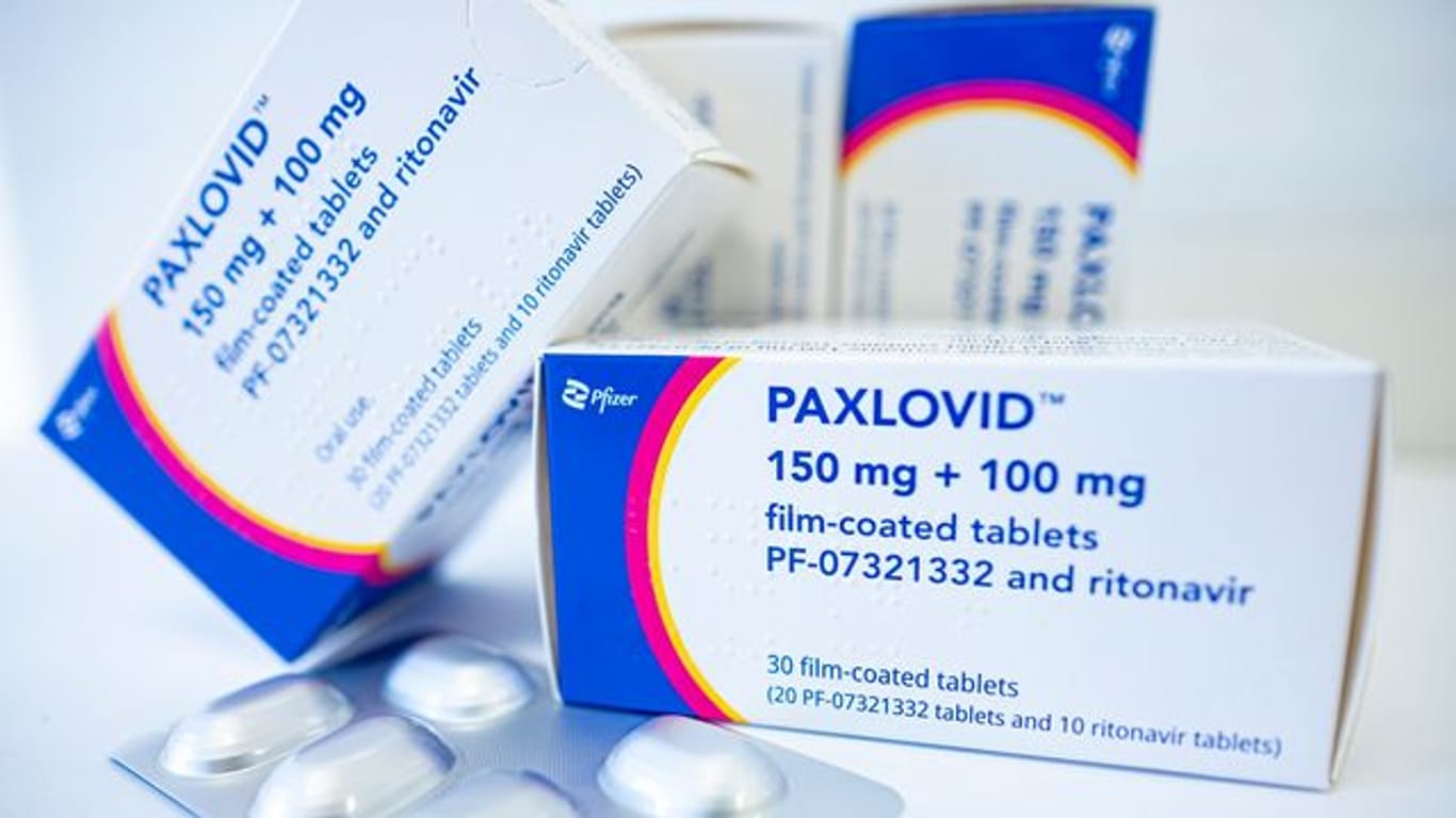 Das in Deutschland schon eingesetzte Covid-19-Medikament Paxlovid bekommt grünes Licht von der Weltgesundheitsorganisation (WHO).