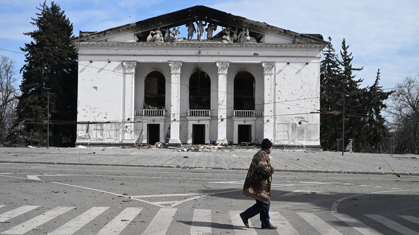 Das Theater von Mariupol wurde komplett zerstört.