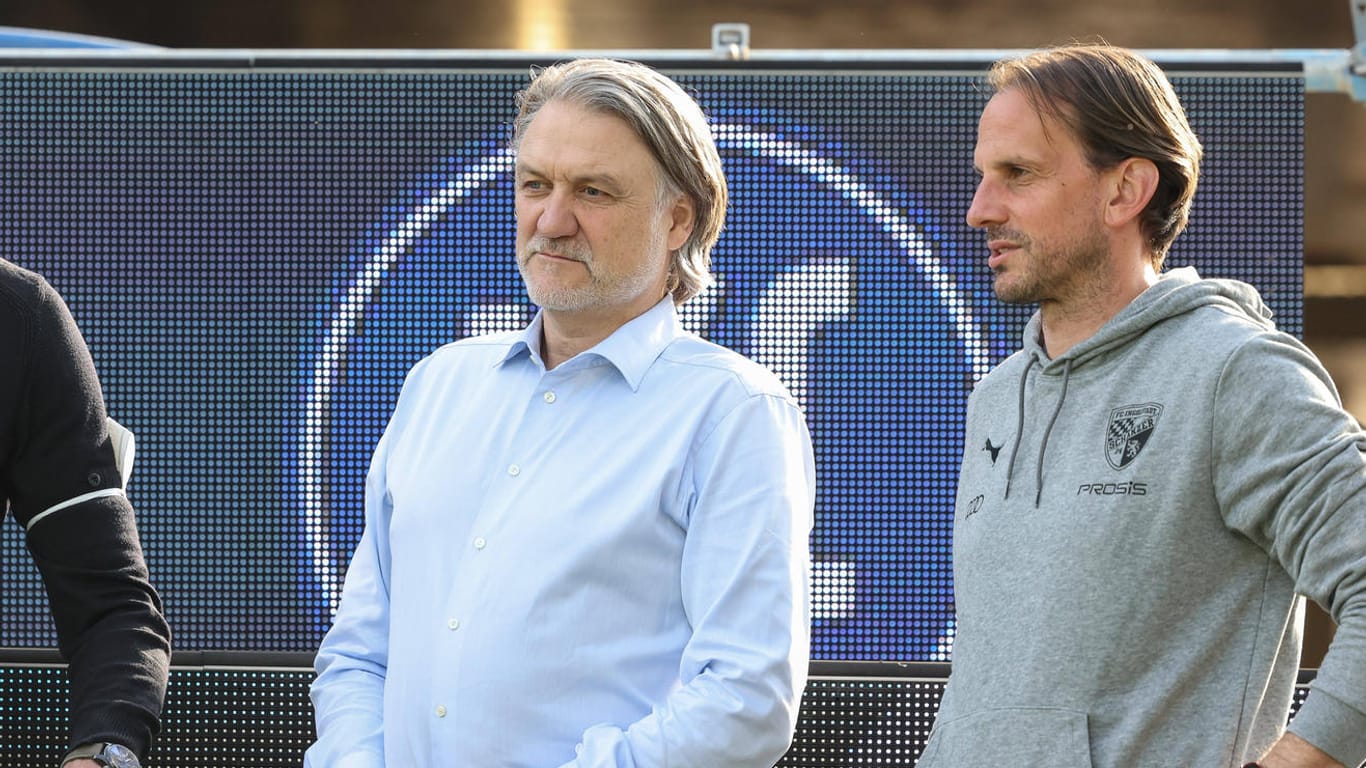 Manager Malte Metzelder, Geschäftsführer Dietmar Beiersdorfter, Trainer Rüdiger Rehm (v.l.): Die sportliche Leitung des FC Ingolstadt wird sich kommende Saison in der 3. Liga wiederfinden.