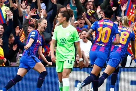 Die Wolfsburger Fußball-Frauen waren beim FC Barcelona letztlich chancenlos.