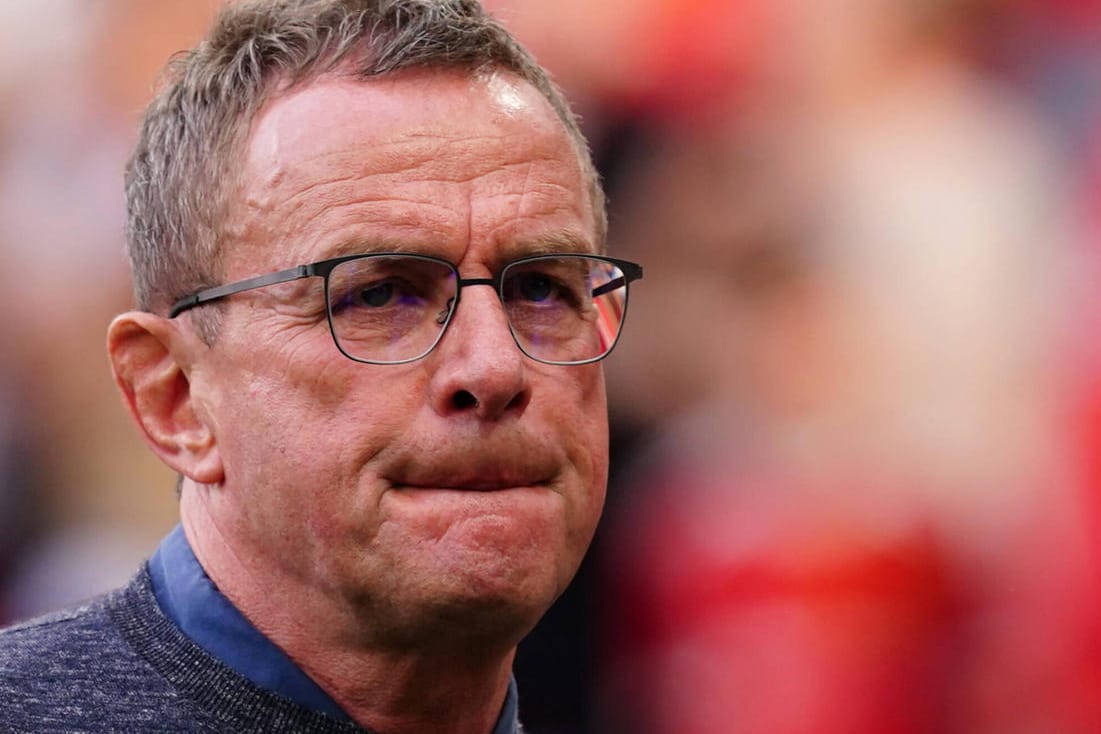 Ralf Rangnick: Der aktuelle Trainer von Manchester United hat seinem Nachfolger Erik ten Hag eine schwere Aufgabe prophezeit.