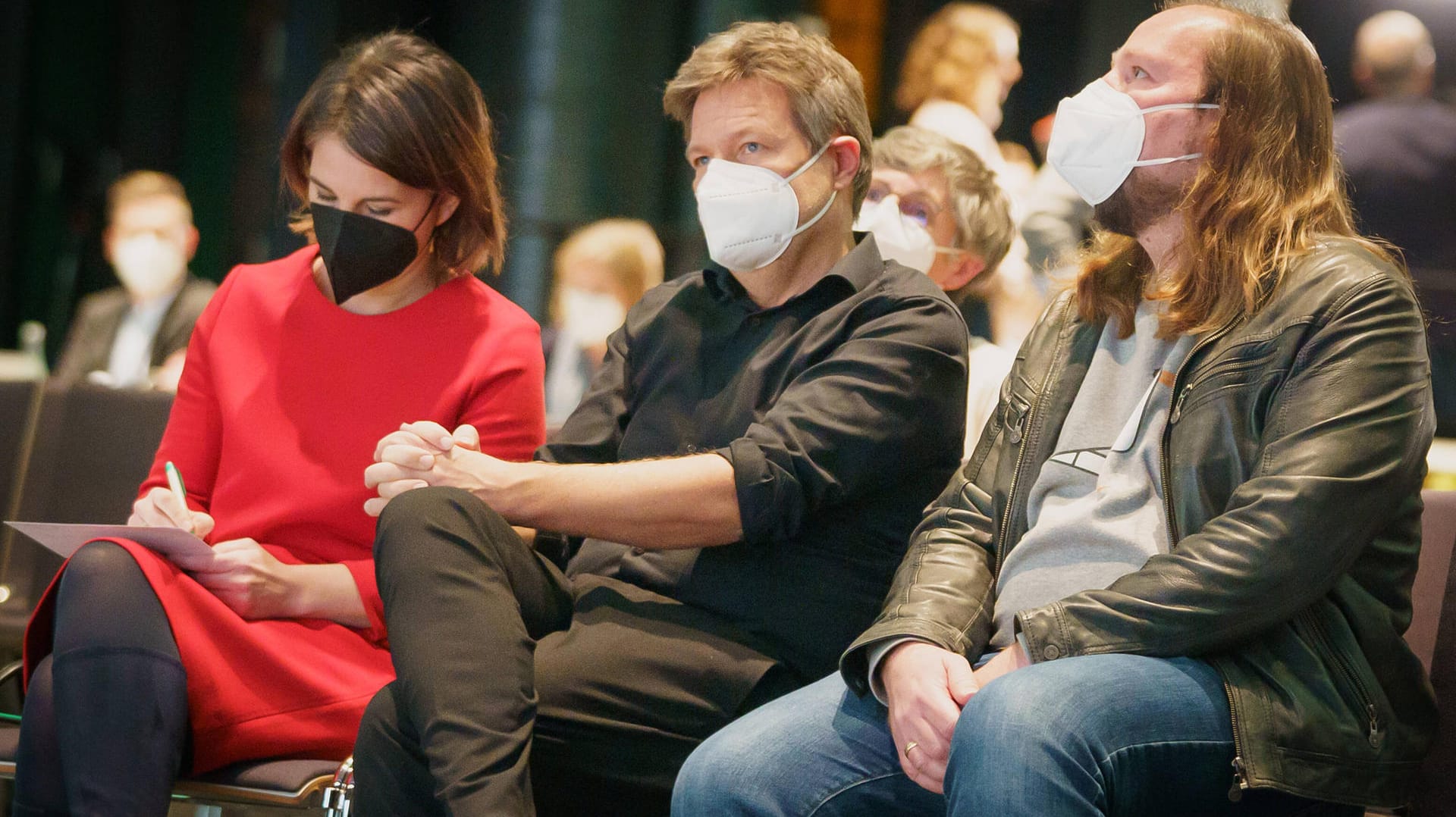 Annalena Baerbock, Robert Habeck und Anton Hofreiter: Zwei mit Ministeramt – und einer mit Beinfreiheit.