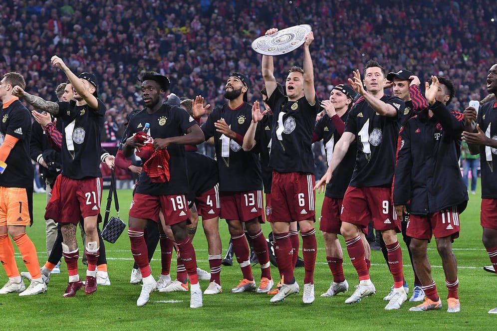 FC Bayern München: Die Mannschaft krönte sich vorzeitig zum Deutschen Meister.