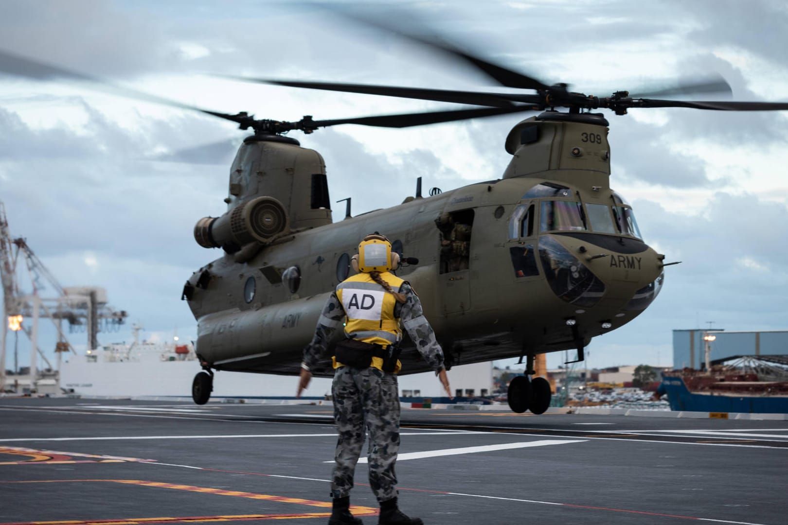 Ein Chinook CH-47 der australischen Armee: Die Bundesregierung verzichtet auf die teure Entwicklung eines eigenen Modells.