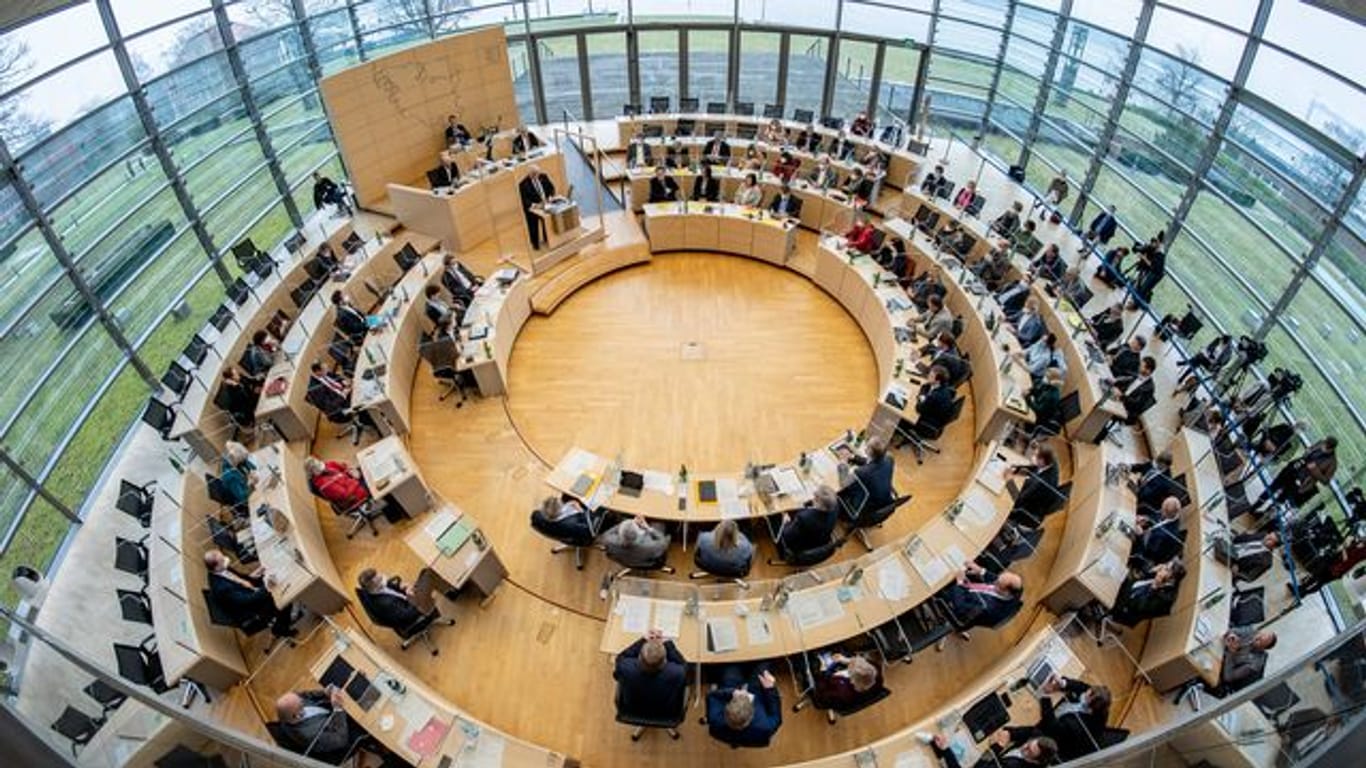 Plenarsaal im schleswig-holsteinischen Landtag
