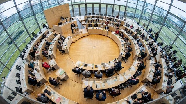 Plenarsaal im schleswig-holsteinischen Landtag