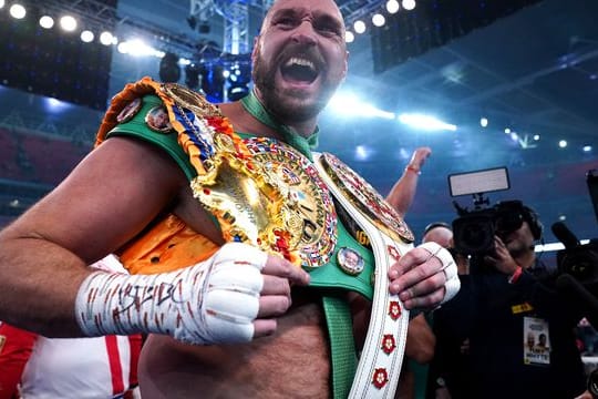 Weltmeister Tyson Fury bleibt auch im 33.