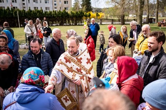 Geflüchtete Ukrainer feiern Ostern