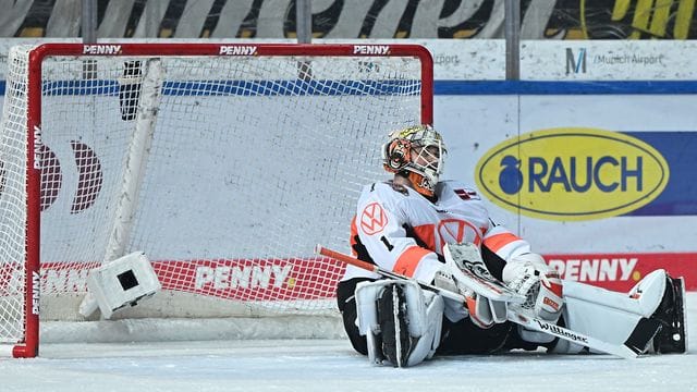 EHC Red Bull München - Grizzlys Wolfsburg EHC Red Bull München - Grizzlys Wolfsburg