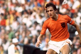 Johan Cruyff: Bei der WM 1974 führte er die Niederlande als Kapitän ins Endspiel.