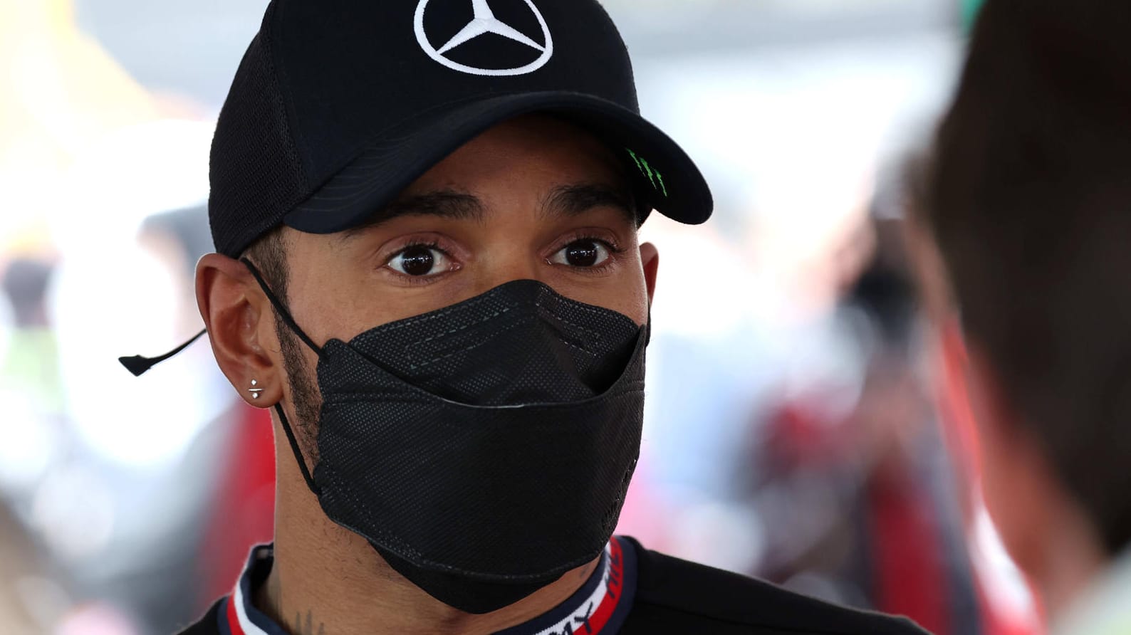 Lewis Hamilton: Der Brite hat mit der Formel-1-Weltmeisterschaft kaum noch etwas zu tun.