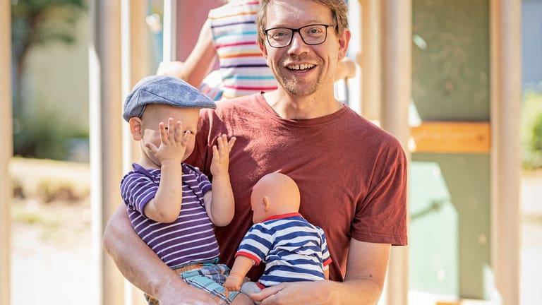 Die Endgültigkeit der Vasektomie ist für Heiner Fischer und seine Partnerin kein Thema: Mit zwei Kindern fühlt sich die Familie komplett.