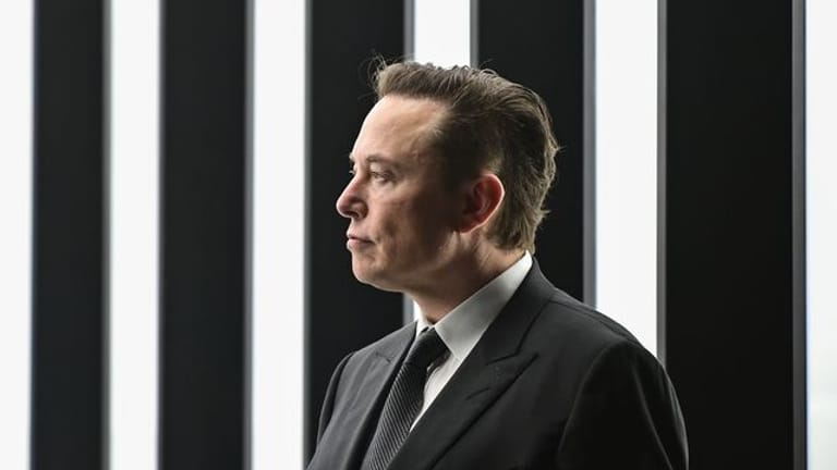 Elon Musk ist die mit Abstand reichste Person der Welt.